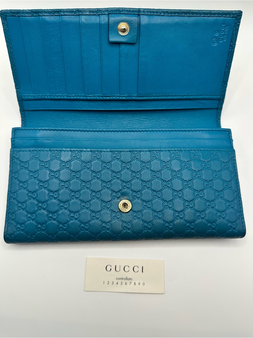 Gucci Teal/Turquoise Embossed GG Continental Wallet - Picture 12 of 13